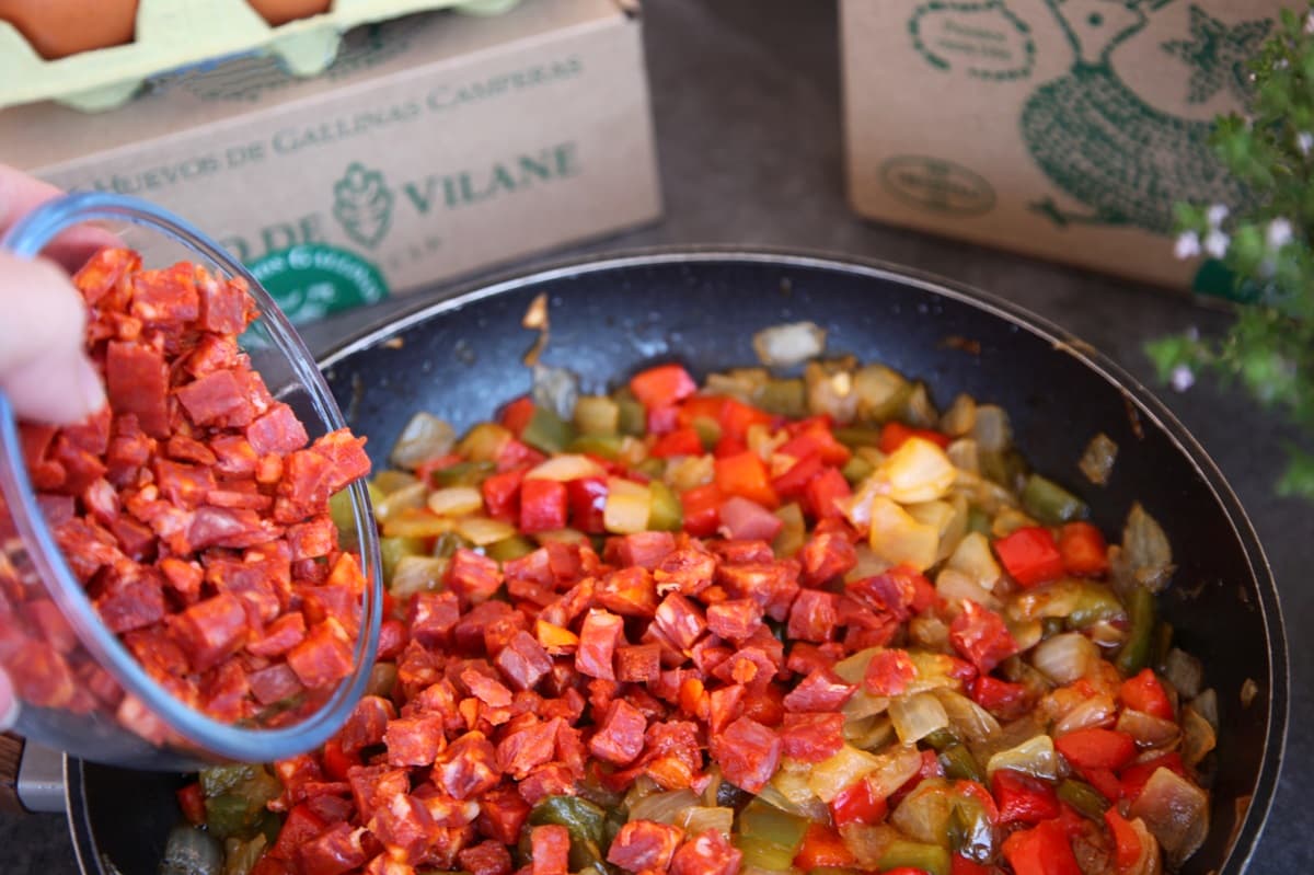 Chorizo en tortilla paisana