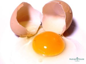 Cómo elexir ovos frescos e conservalos máis tempo.