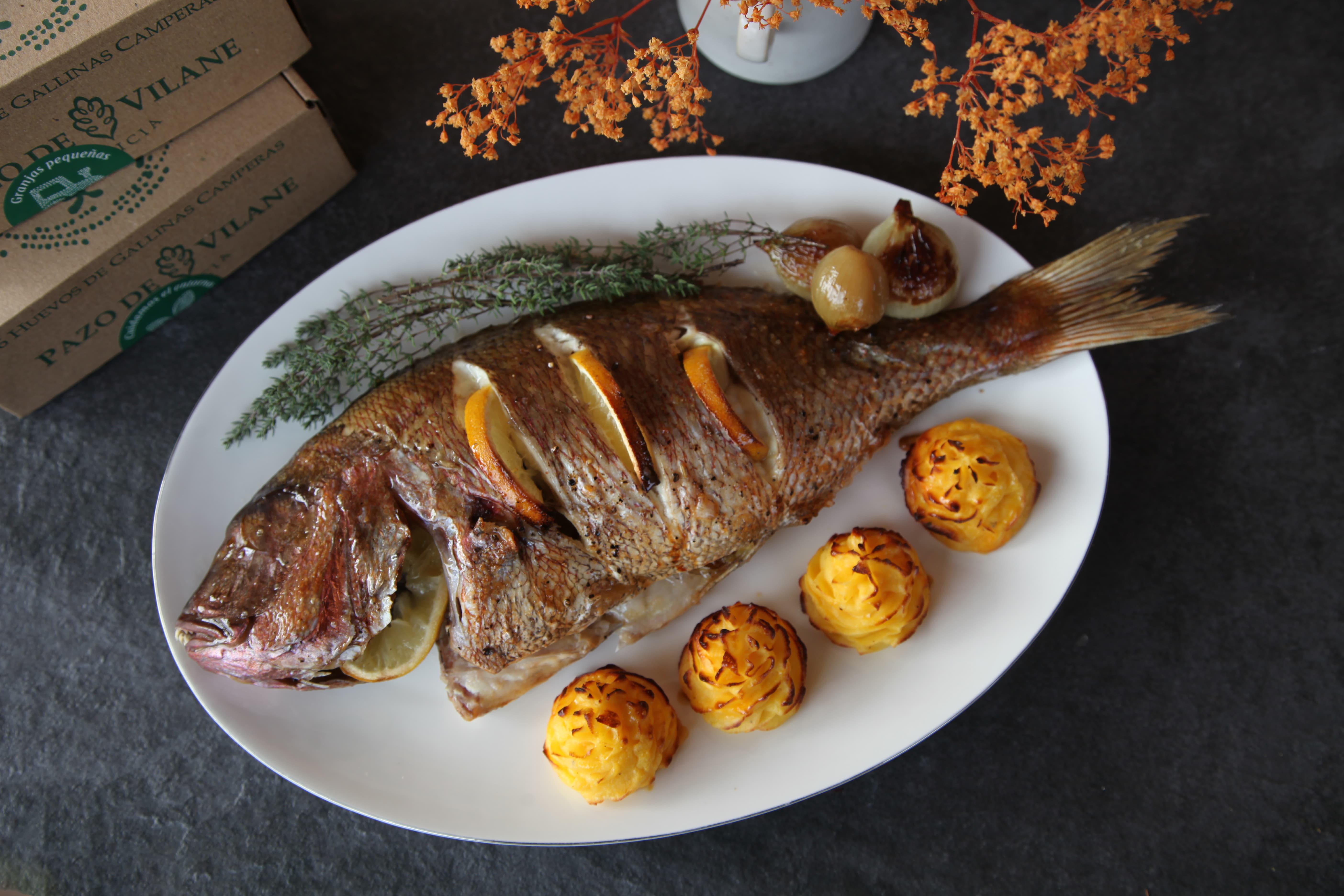 Pescado al horno con patatas duquesa